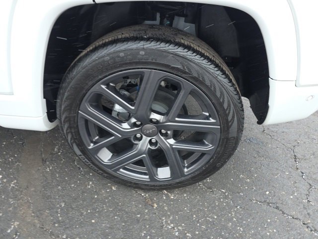 Used 2024 Jeep Compass Limited w/ Driver Assist Group I image 57