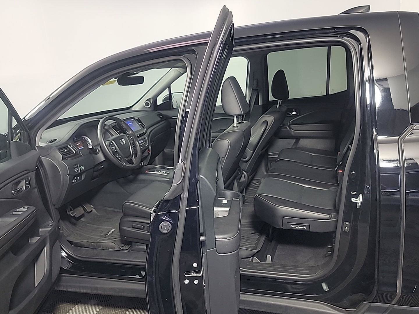 Certified 2023 Honda Ridgeline RTL image 15