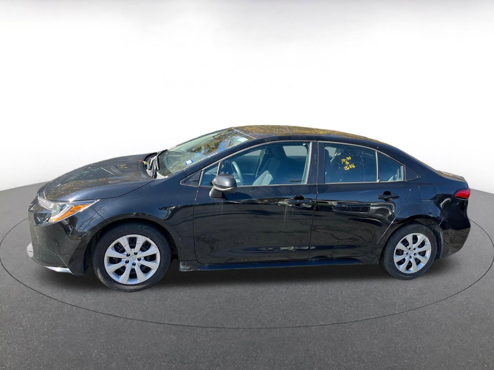 Used 2025 Toyota Corolla LE image 5