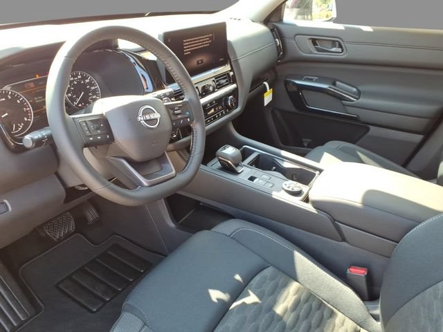 New 2026 Nissan Pathfinder SV w/ Cargo Package AWD/4WD image 19