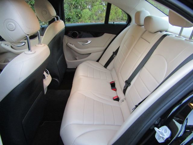 Used 2015 Mercedes-Benz C 300 Sedan image 16