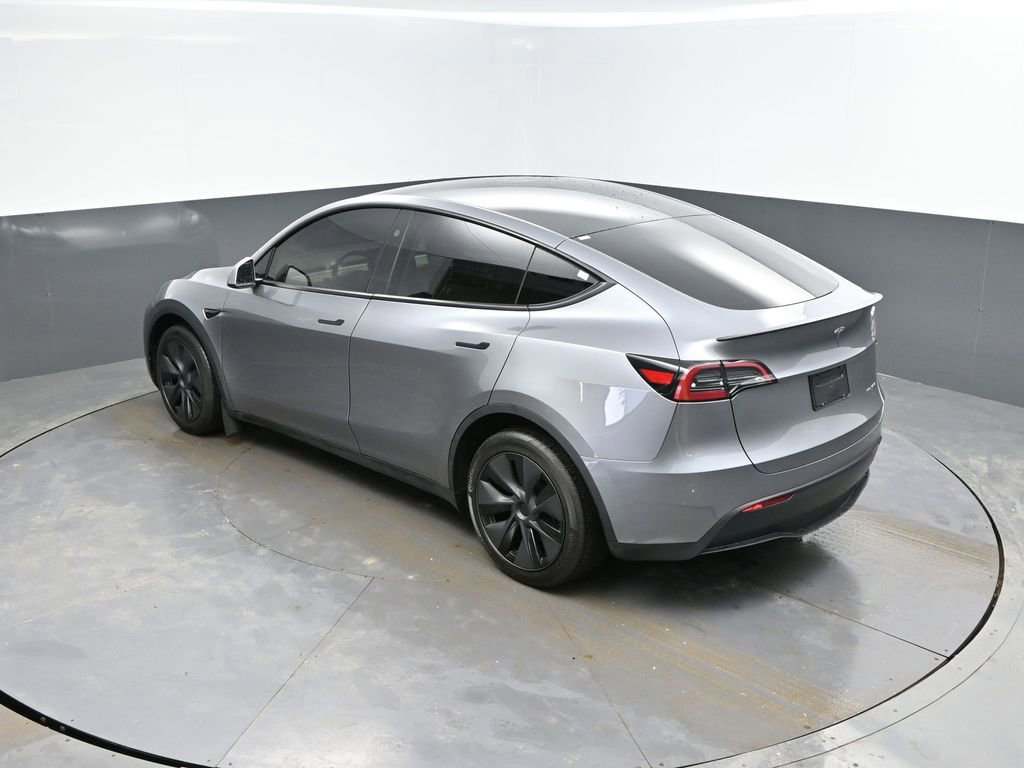 Used 2025 Tesla Model Y Long Range image 19