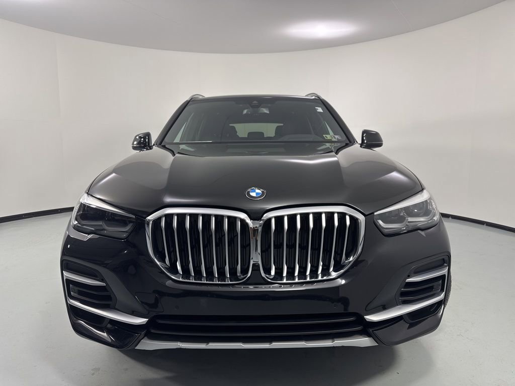 Certified 2022 BMW X5 xDrive40i w/ Premium Package image 2