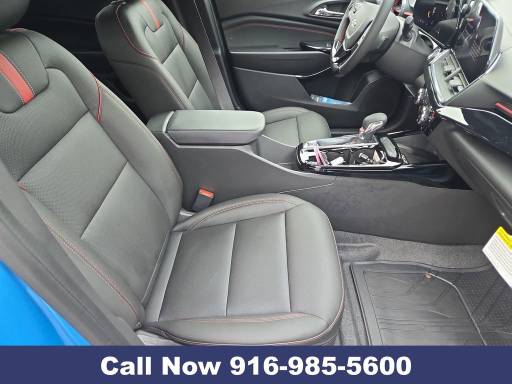 New 2026 Chevrolet Trax RS w/ Sunroof Package image 33