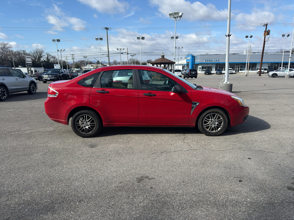 Used 2008 Ford Focus Sedan image 4