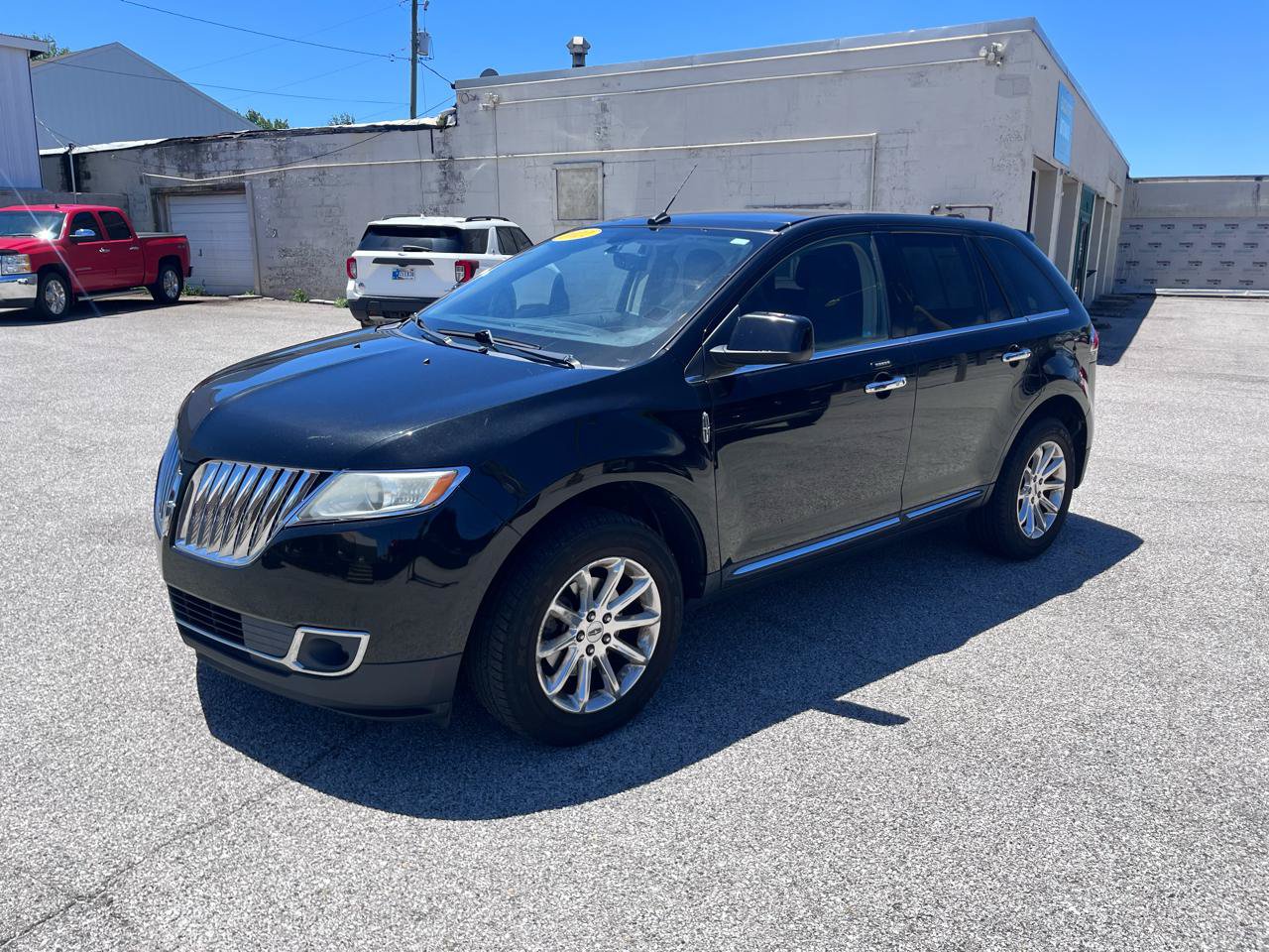Used 2011 Lincoln MKX 2WD w/ 101A Rapid Spec Order Code image 7