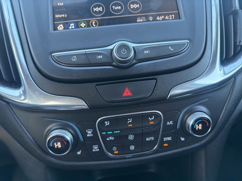 Used 2019 Chevrolet Equinox LT image 17