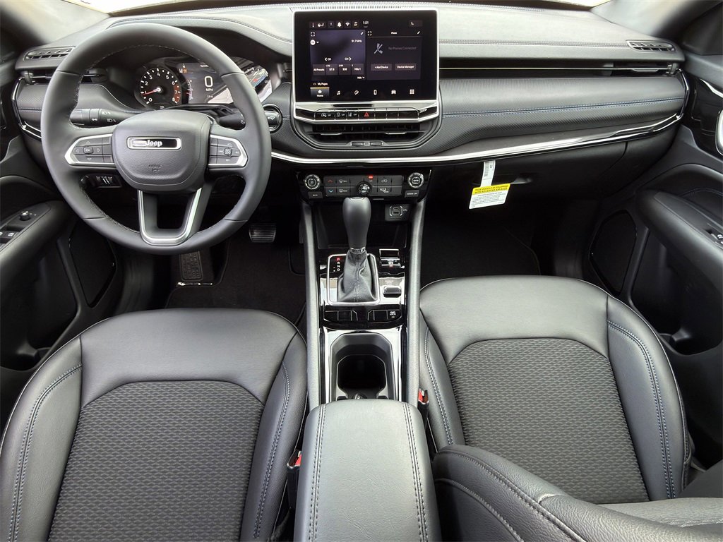 New 2026 Jeep Compass Latitude image 10