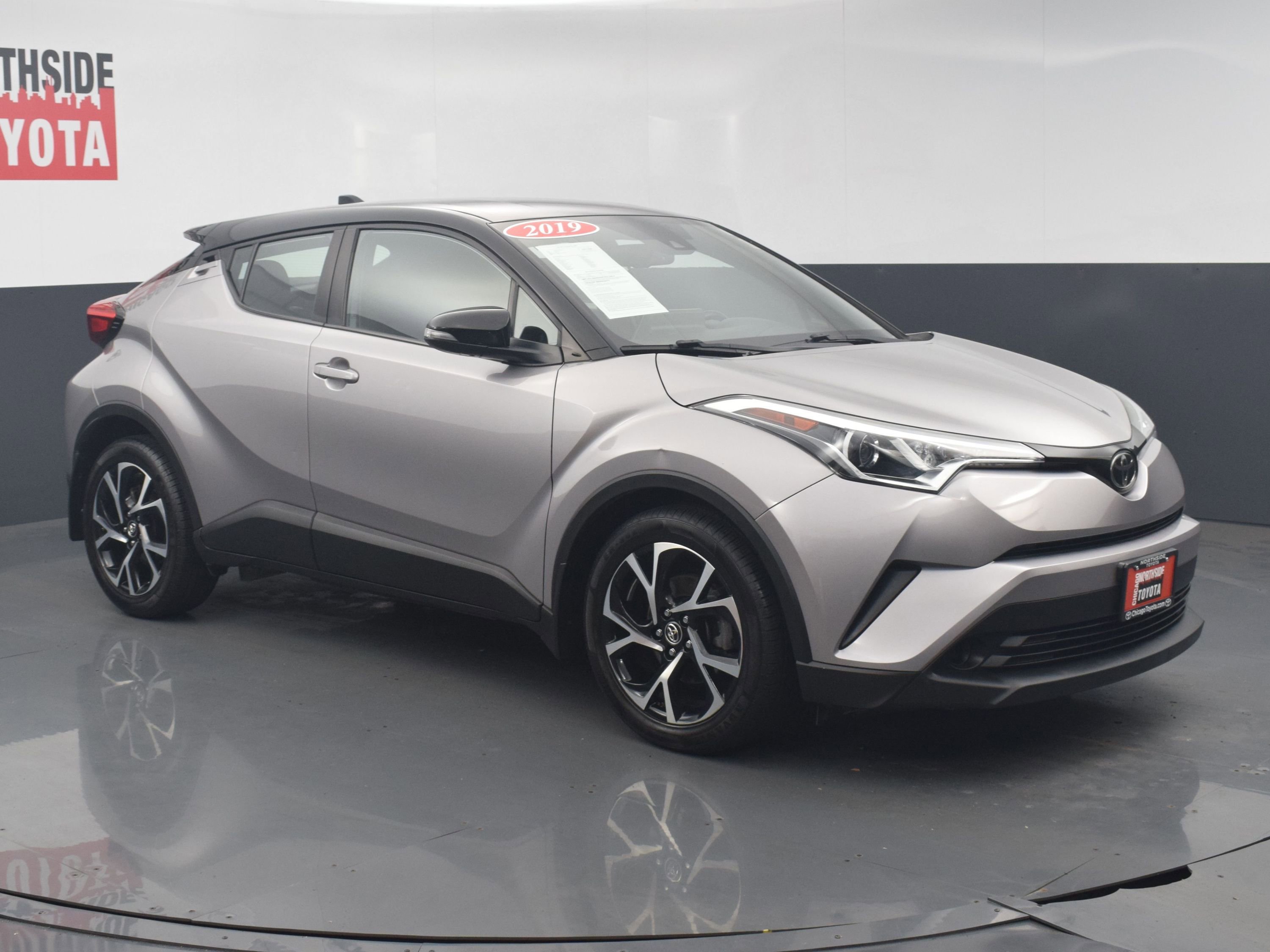 Used 2019 Toyota C-HR XLE image 6