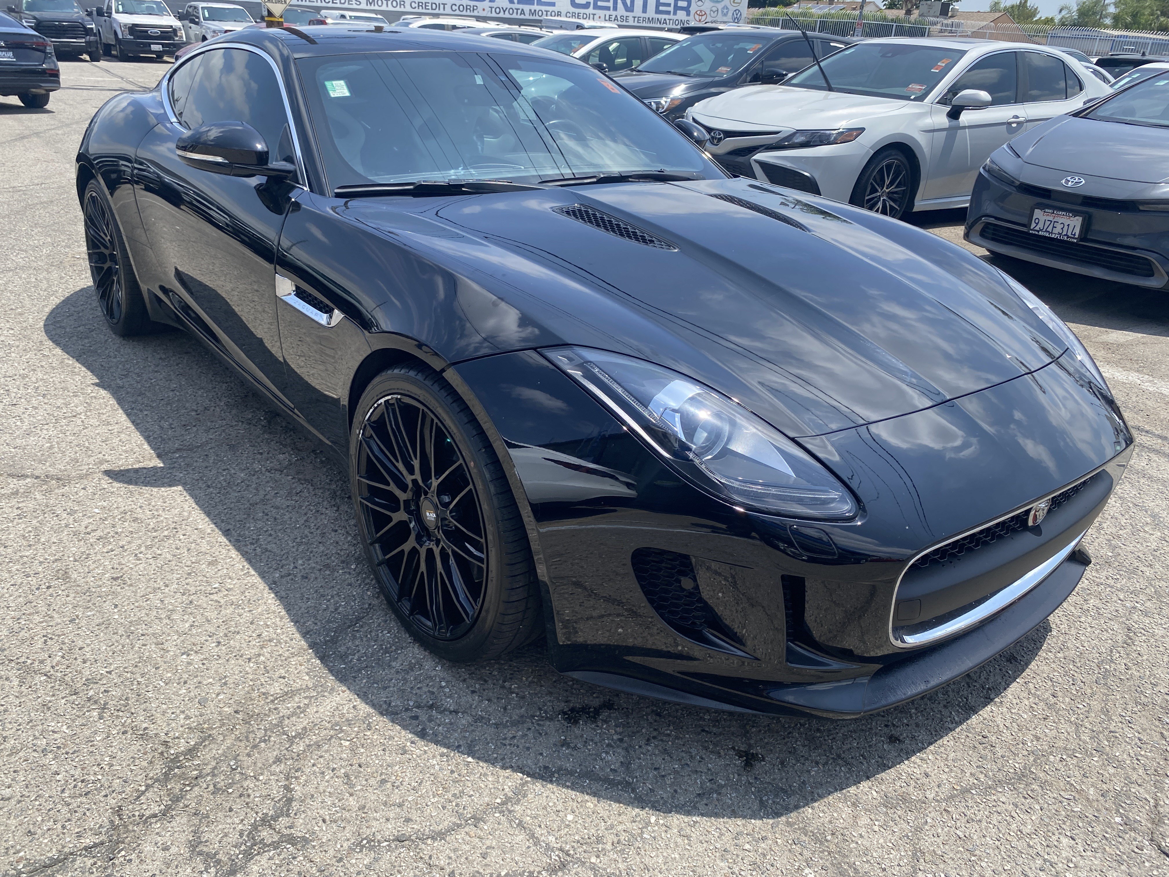 Used 2015 Jaguar F-TYPE Coupe RWD image 9