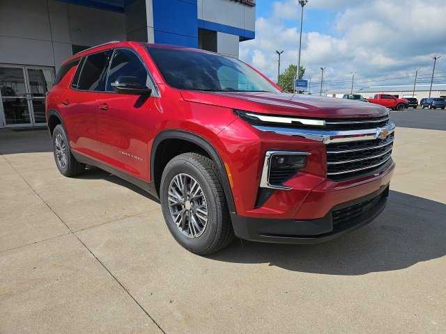 New 2026 Chevrolet Traverse LT w/ Enhanced Driving Package image 4