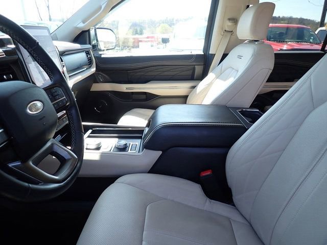 Used 2023 Ford Expedition Max Platinum image 11