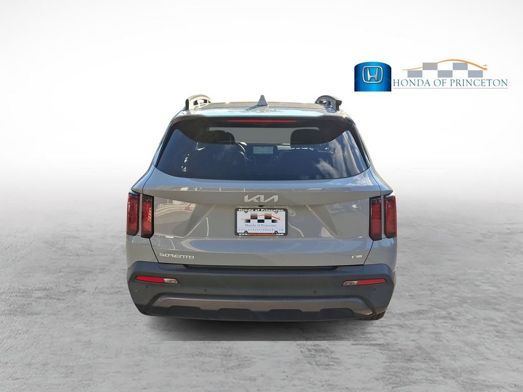 Used 2023 Kia Sorento X-Line EX AWD/4WD image 4