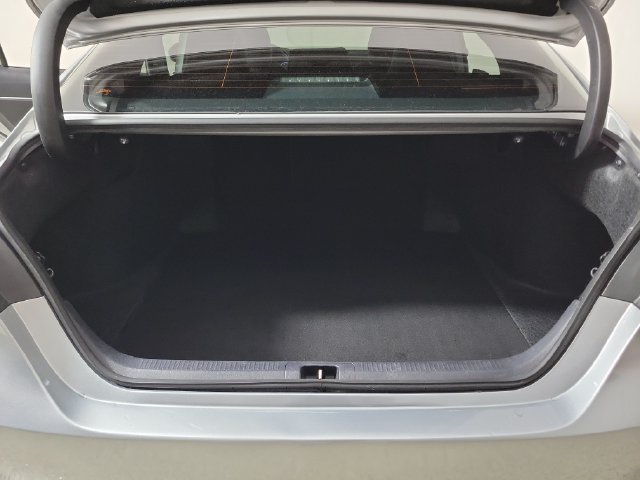Used 2024 Toyota Camry SE FWD image 10