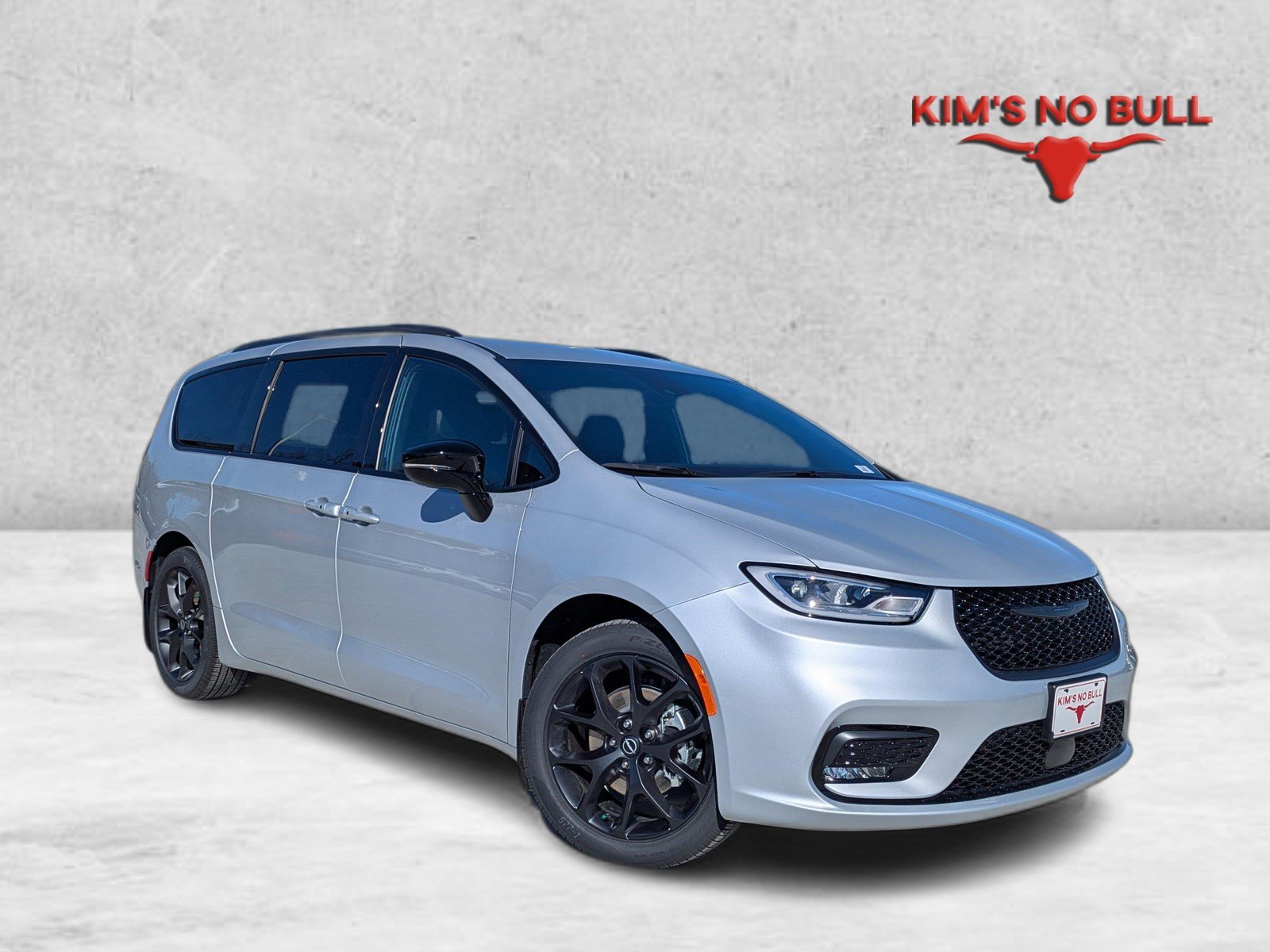 New 2026 Chrysler Pacifica Select w/ S Appearance Package