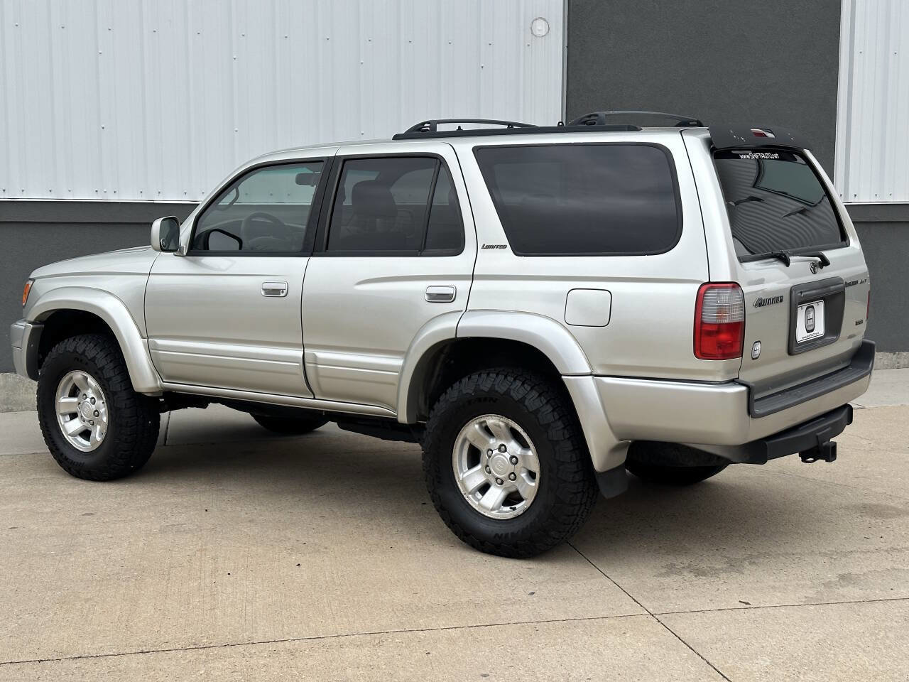 Used 2000 Toyota 4Runner Limited image 13