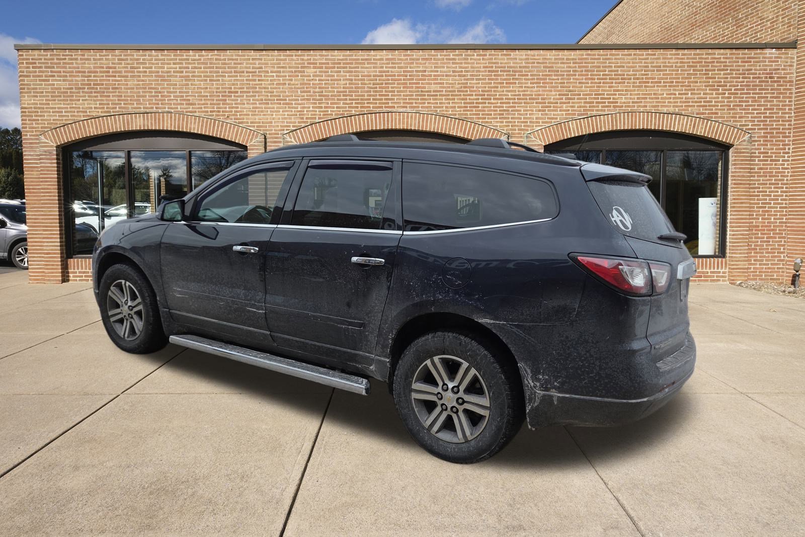 Used 2016 Chevrolet Traverse LT image 4