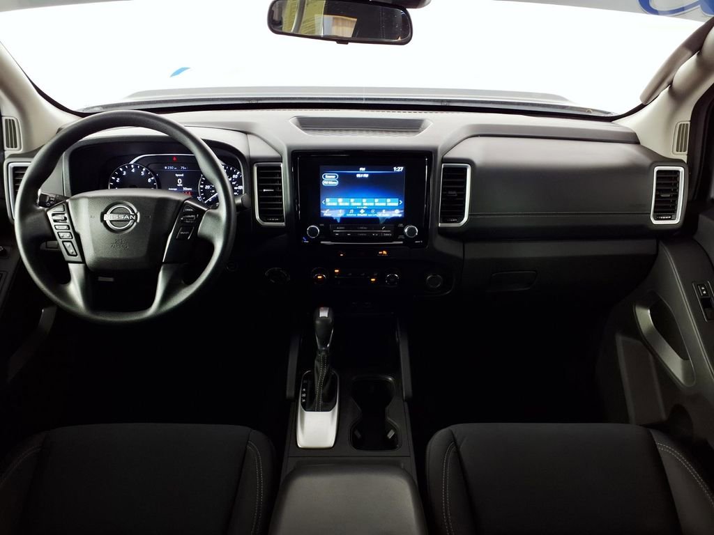 Used 2023 Nissan Frontier SV AWD/4WD image 14