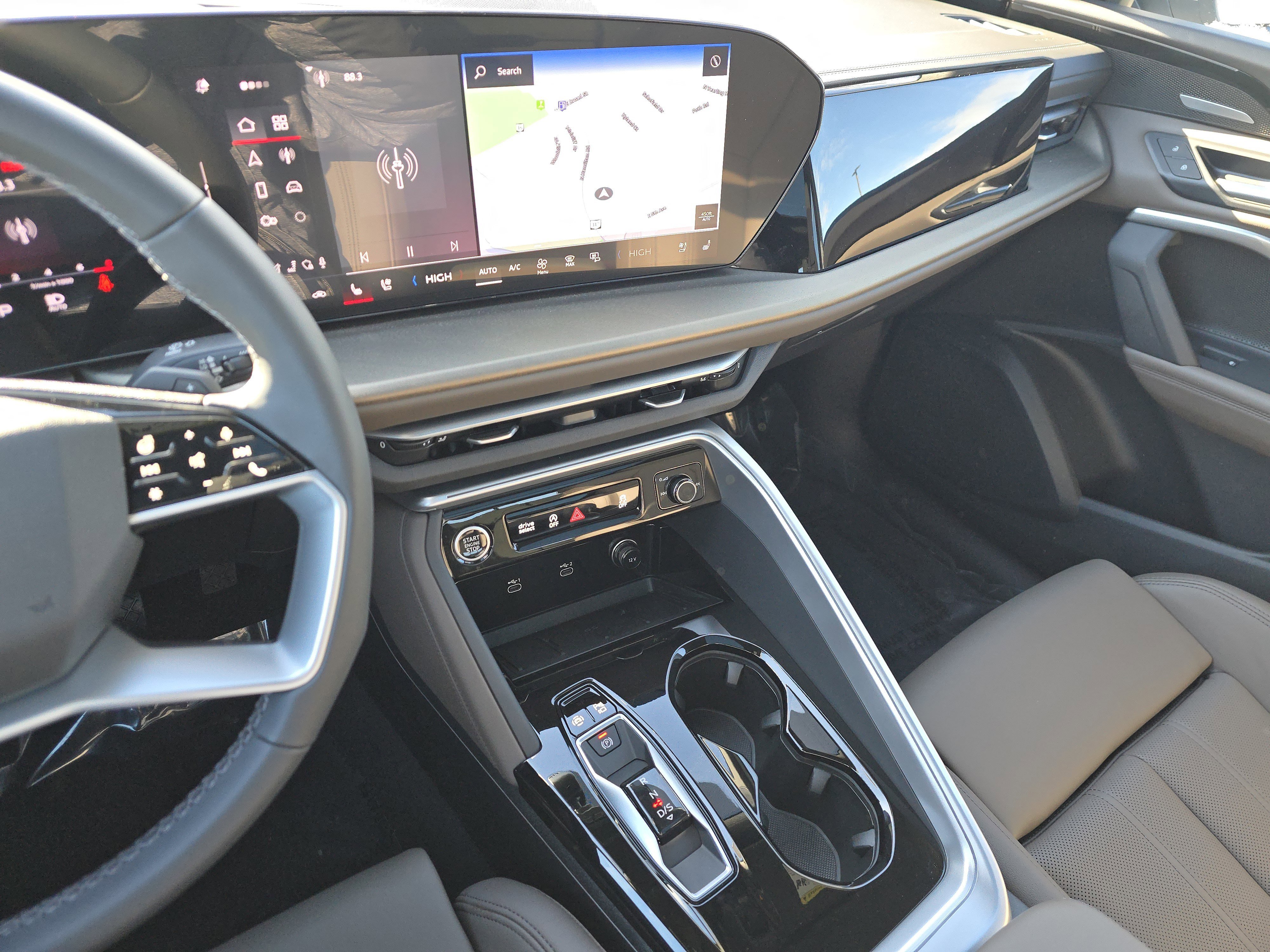 New 2025 Audi Q5 Premium Plus image 23