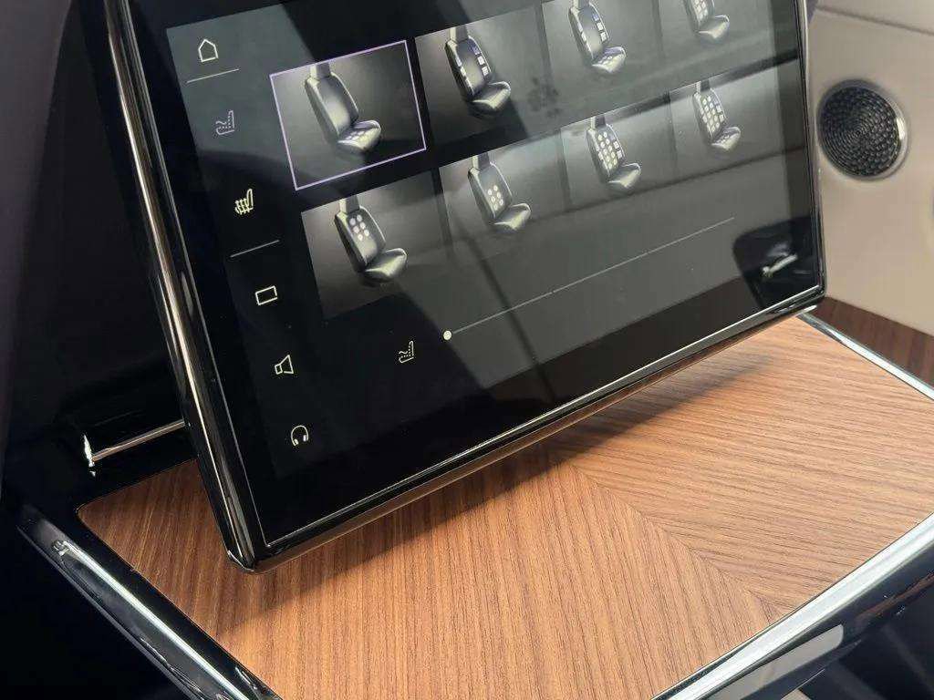 New 2026 Rolls-Royce Cullinan image 24