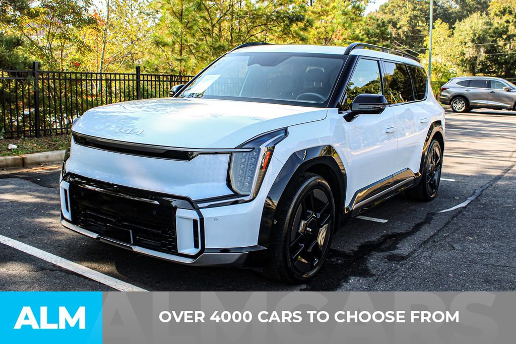 Used 2024 Kia EV9 GT-Line image 3