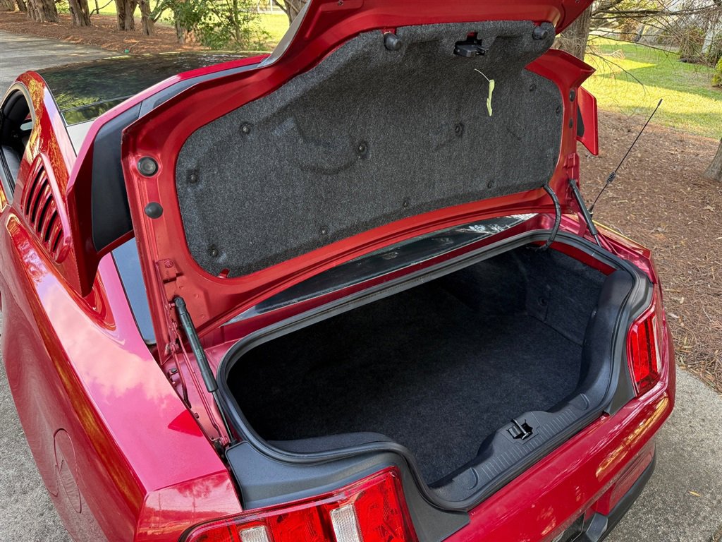 Used 2010 Ford Mustang GT Premium image 56