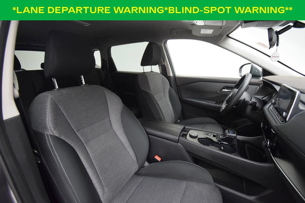 Used 2022 Nissan Rogue SV AWD/4WD image 17
