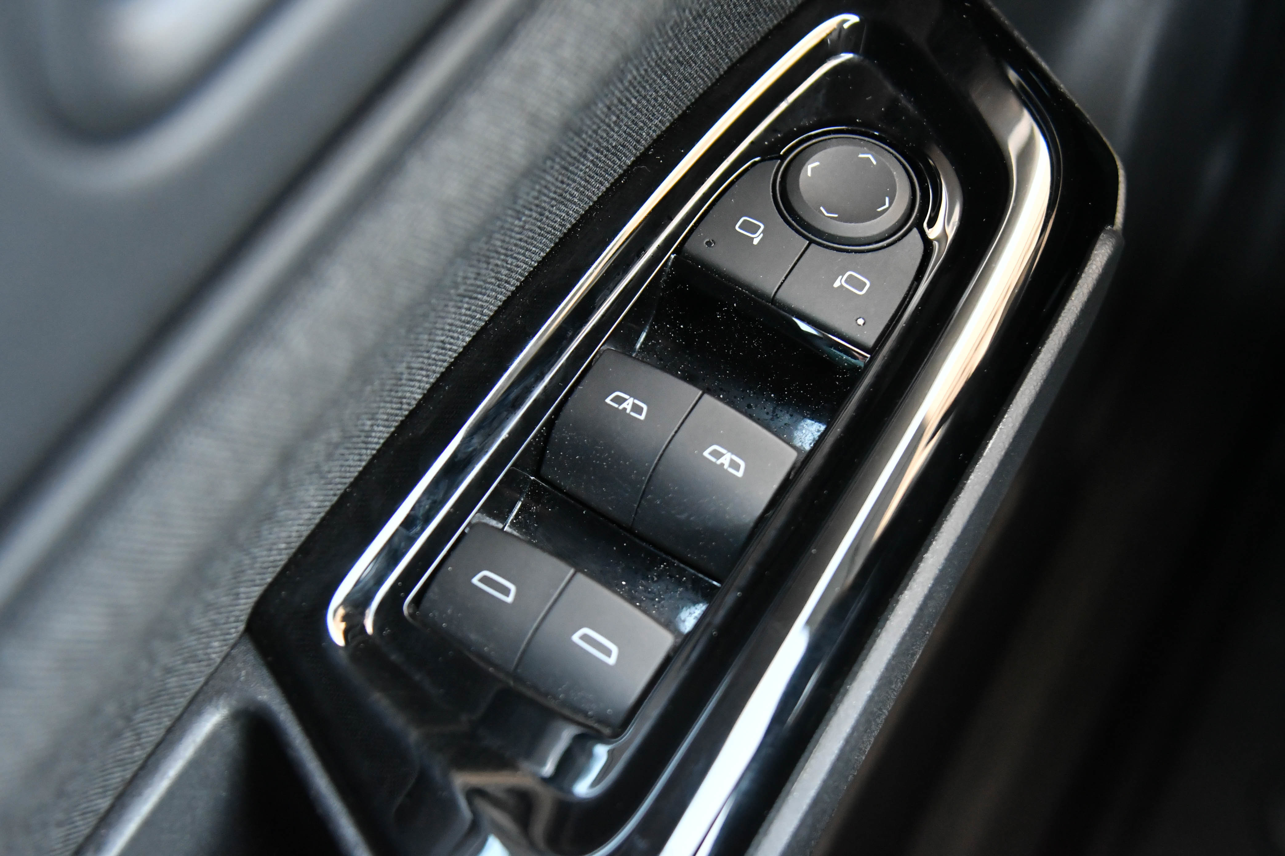 Used 2025 Honda Prologue Eco image 35