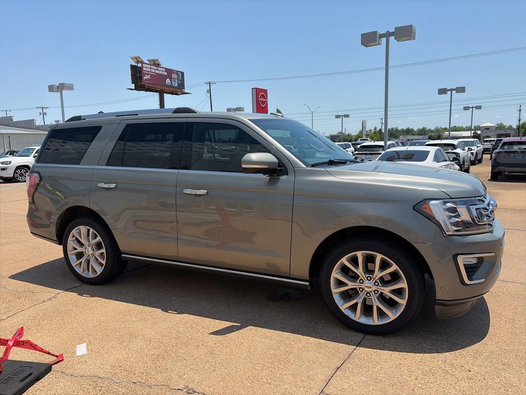 Used 2019 Ford Expedition Limited w/ Equipment Group 302A RWD image 5
