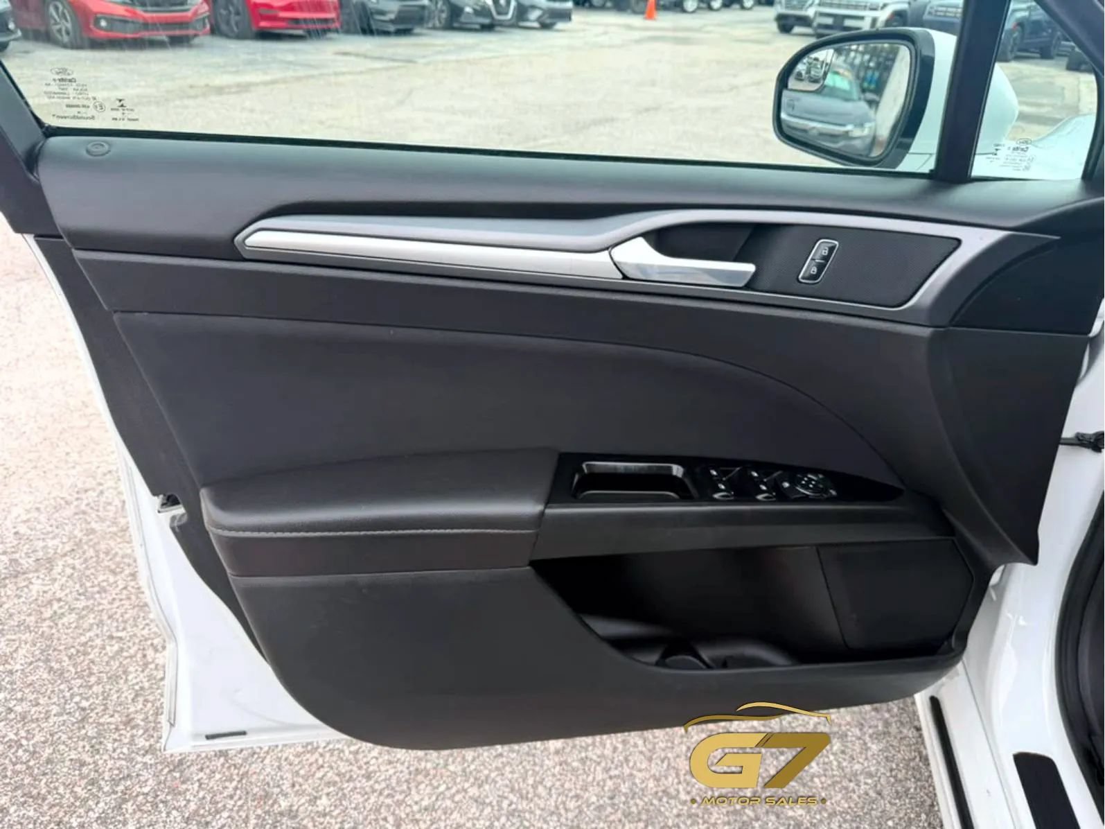 Used 2016 Ford Fusion SE FWD image 23