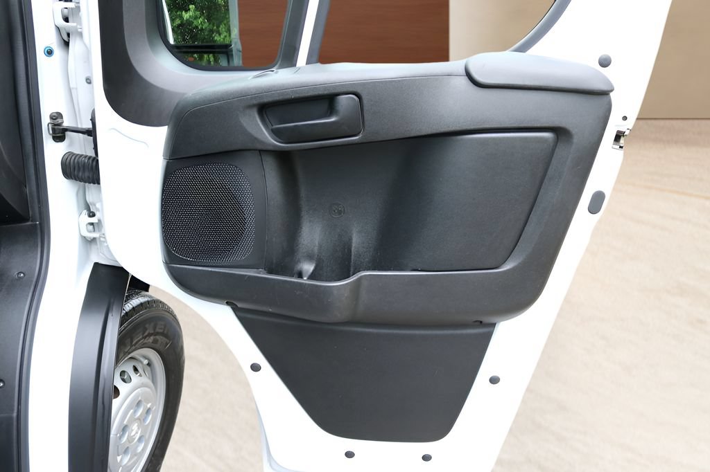Used 2025 RAM ProMaster 2500 w/ Convenience Group FWD image 23
