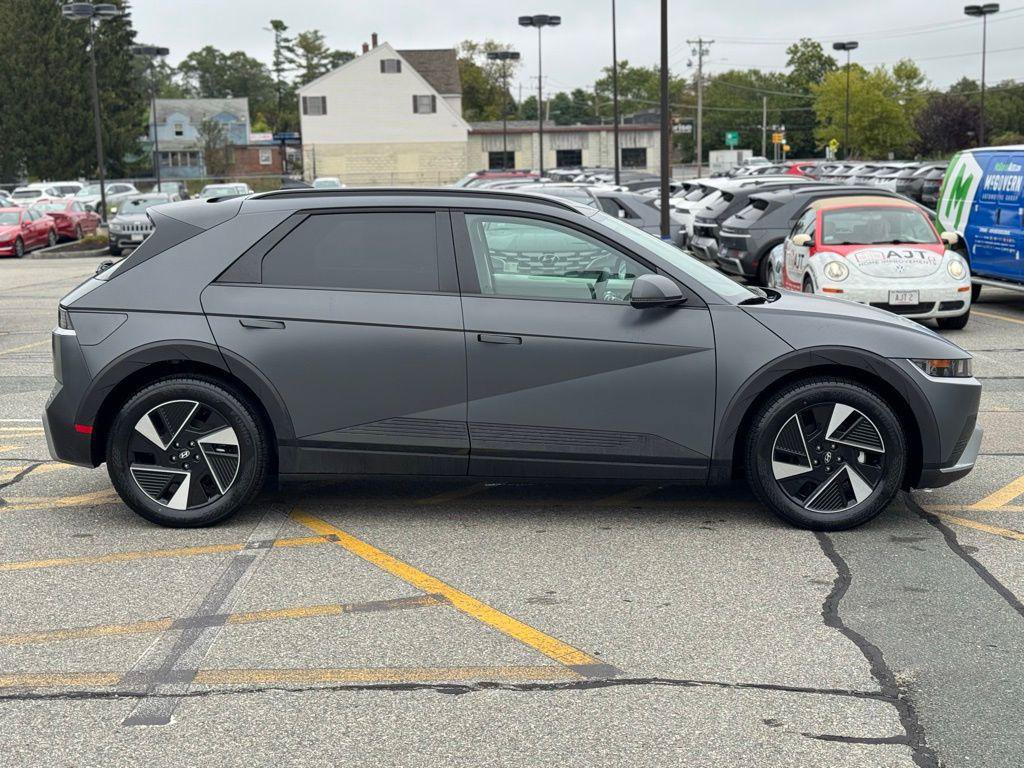 New 2025 Hyundai Ioniq 5 SEL AWD/4WD image 6