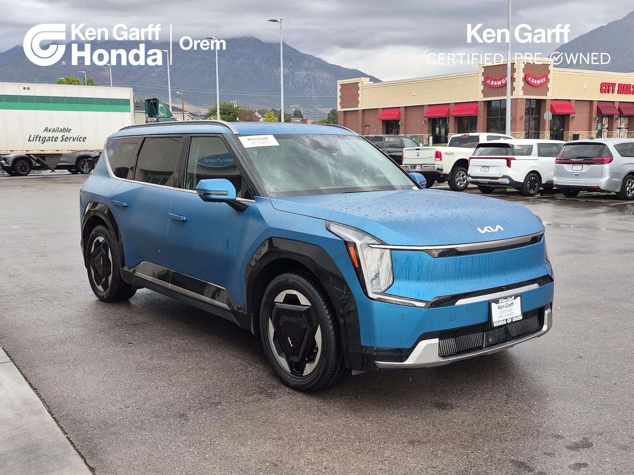Used 2024 Kia EV9 Land w/ Towing Package