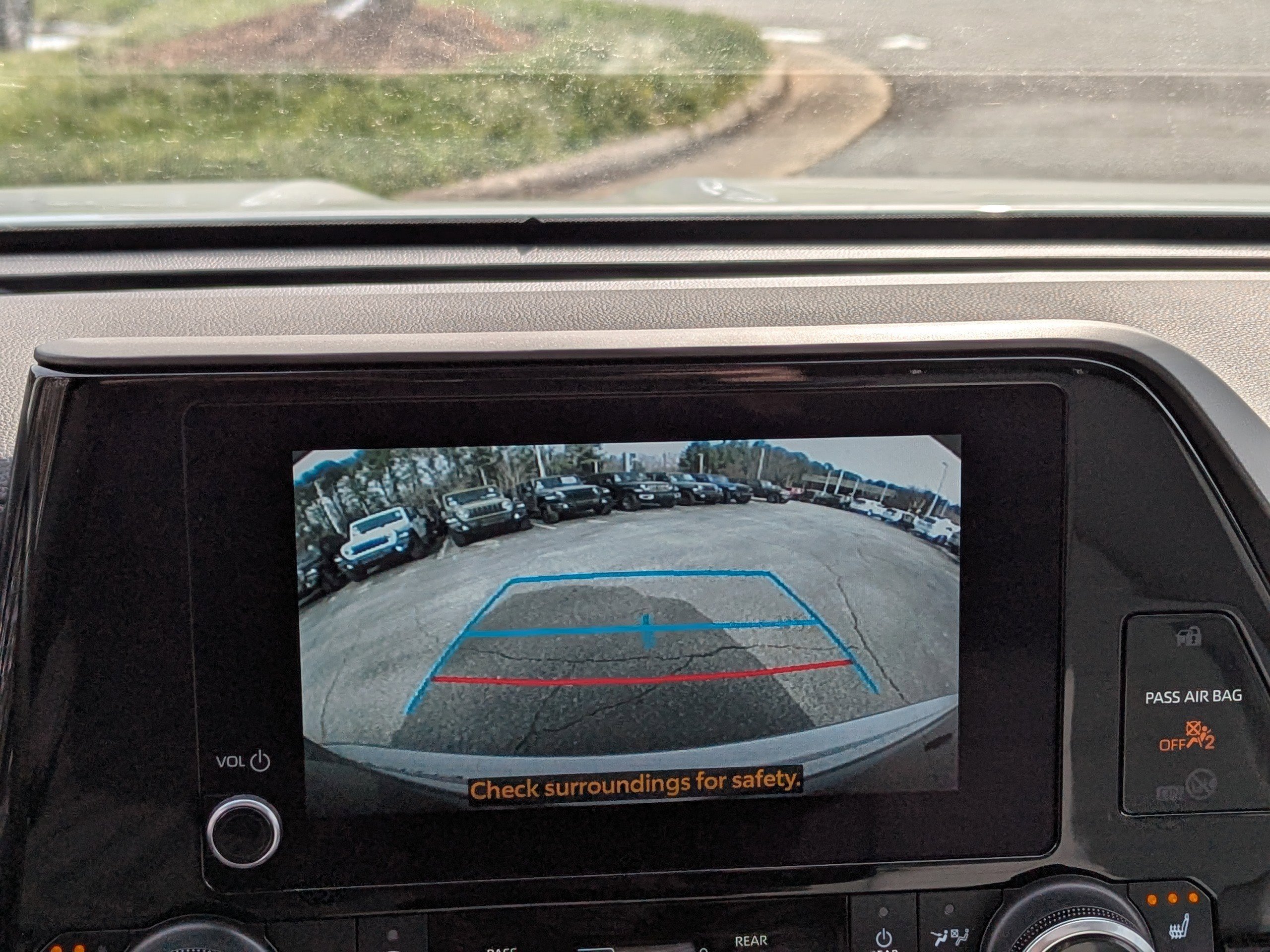 Used 2023 Toyota Highlander XLE image 24