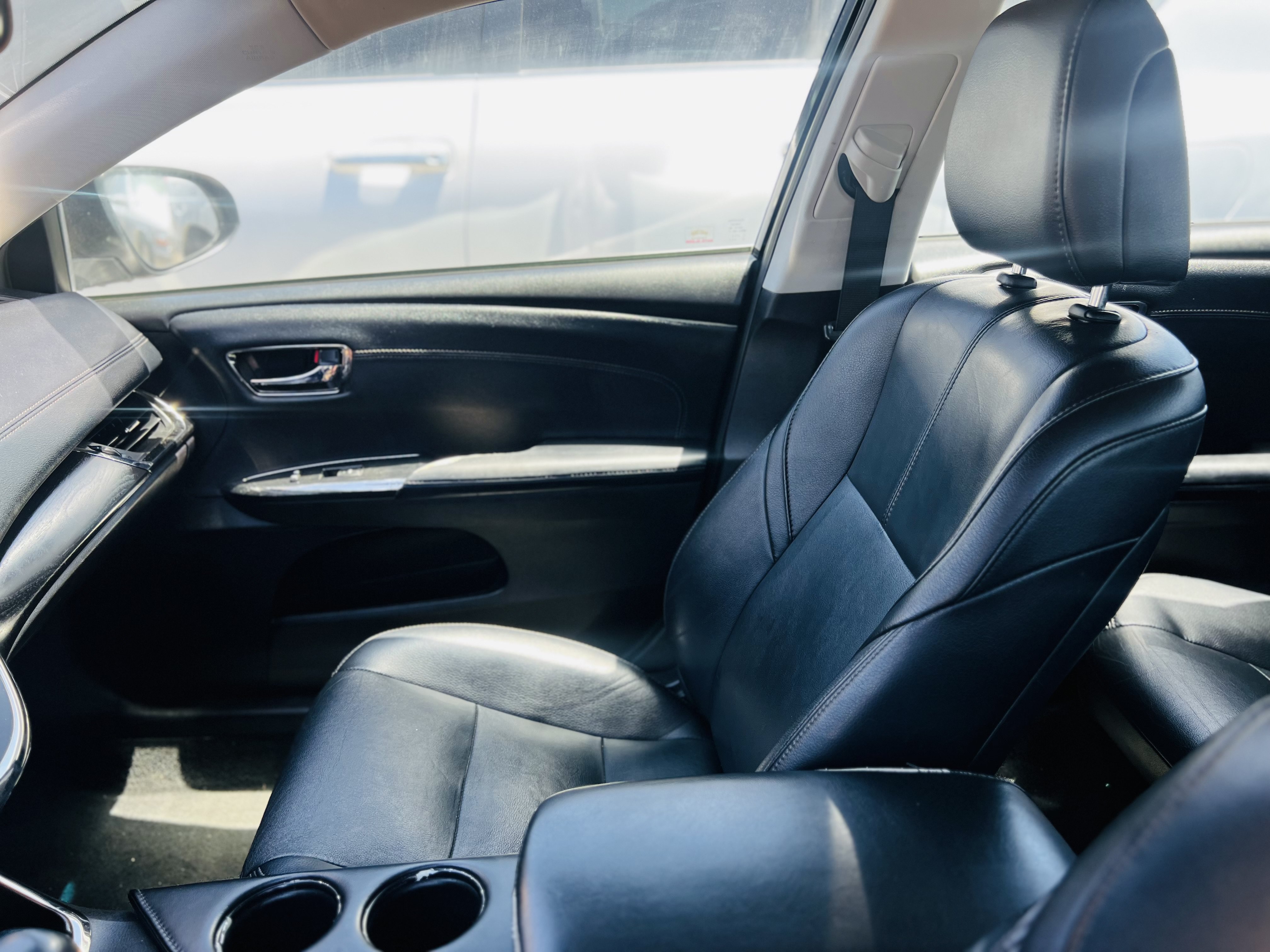 Used 2018 Toyota Avalon XLE FWD image 18