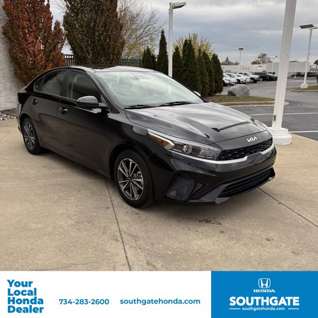 Used 2024 Kia Forte LXS