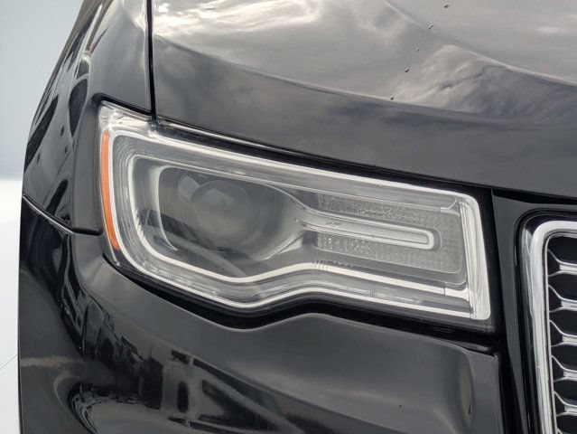Used 2020 Jeep Grand Cherokee Overland RWD image 9