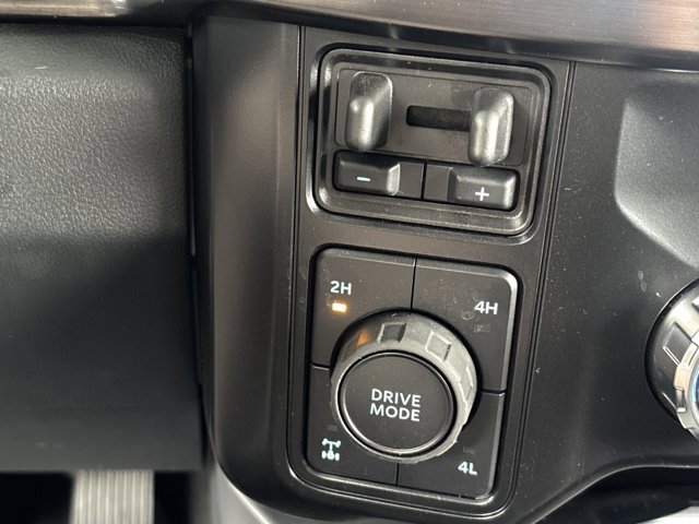 Used 2026 Ford F250 Lariat w/ FX4 Off-Road Package image 35