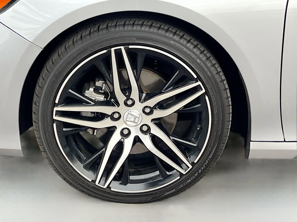 Used 2021 Honda Accord Touring image 30