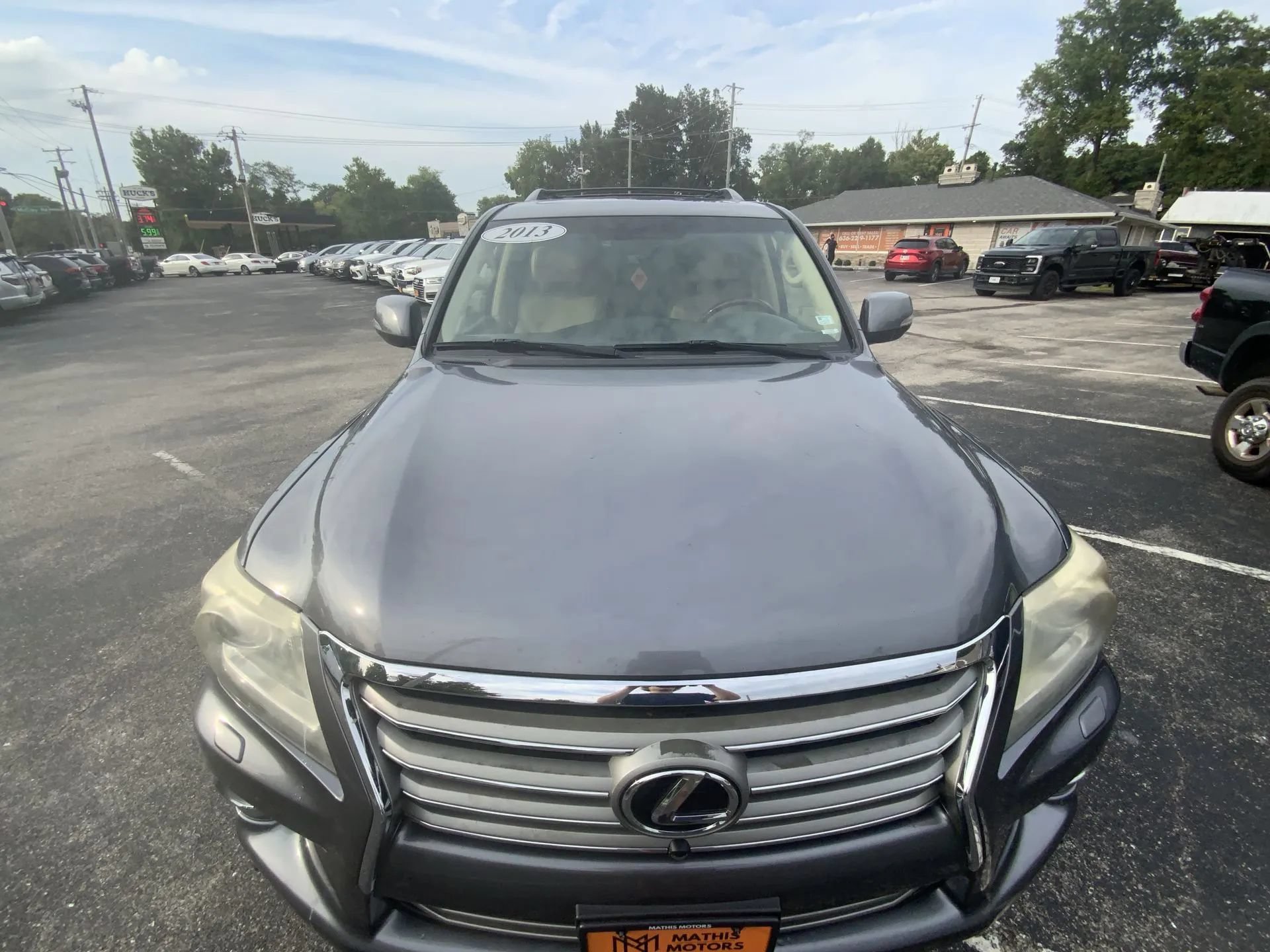 Used 2013 Lexus LX 570 4WD w/ Luxury Pkg image 22
