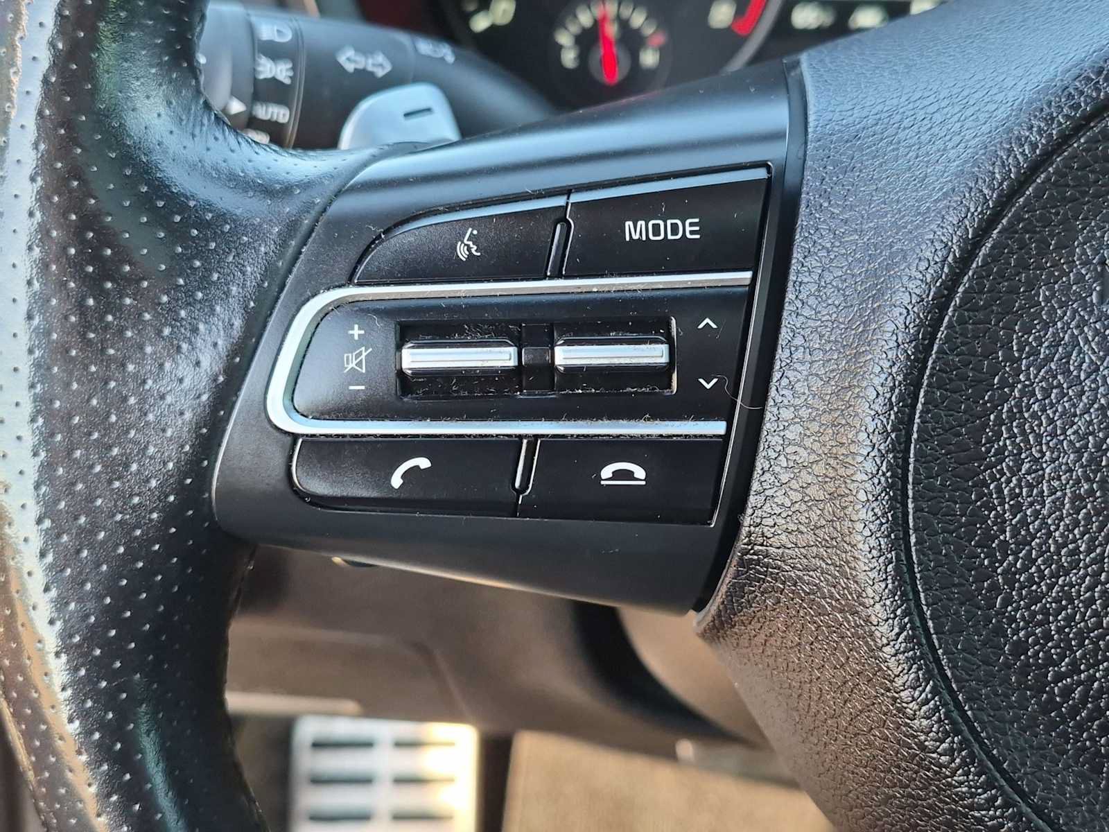 Used 2019 Kia Stinger GT2 AWD/4WD image 32