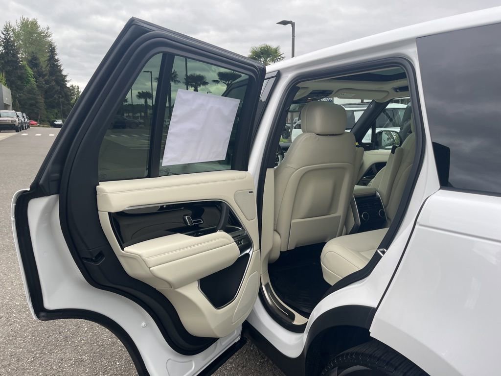 New 2026 Land Rover Range Rover SE AWD/4WD image 14
