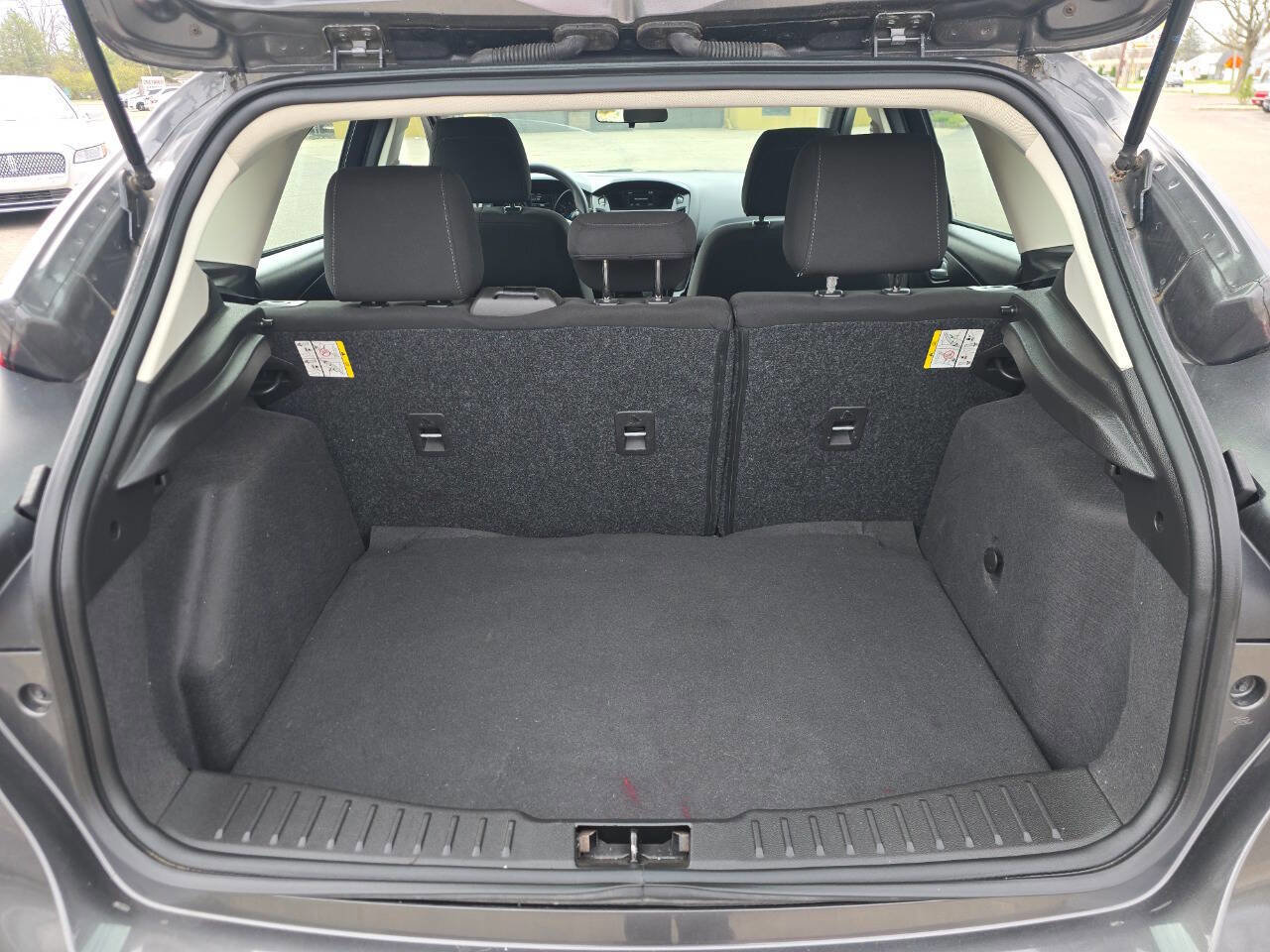 Used 2018 Ford Focus SE image 13