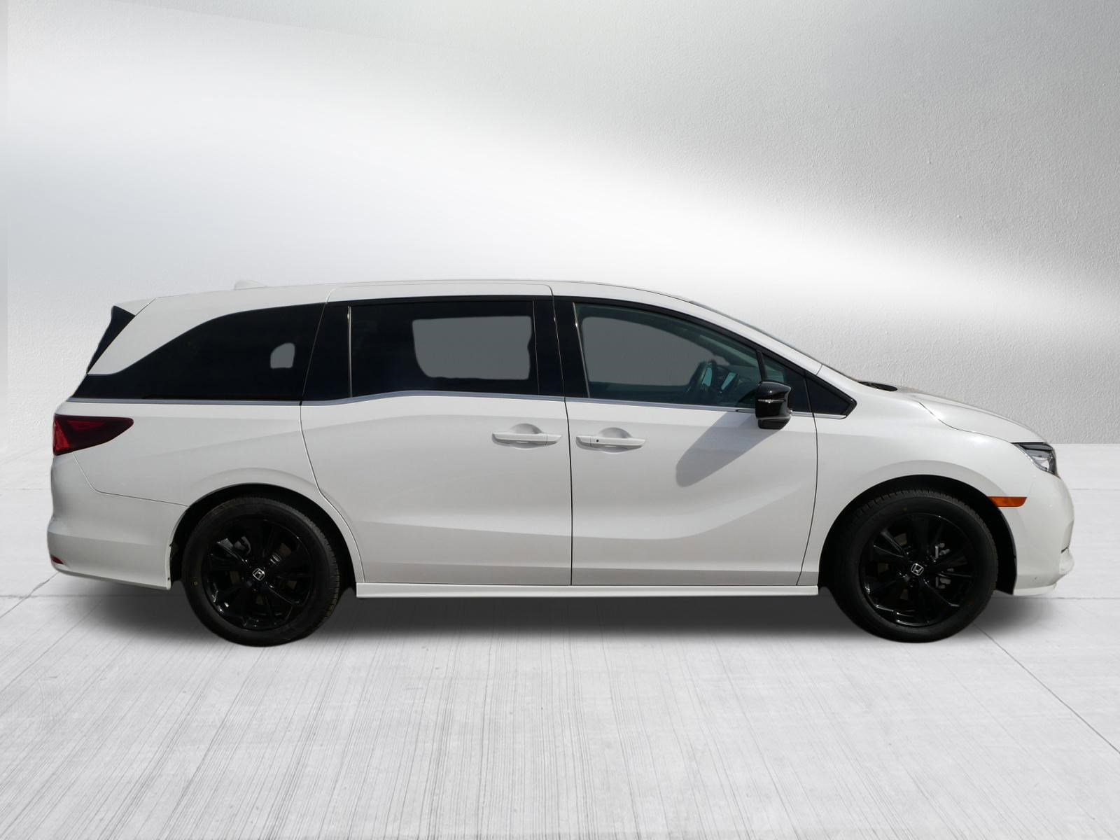 Certified 2023 Honda Odyssey Sport image 8