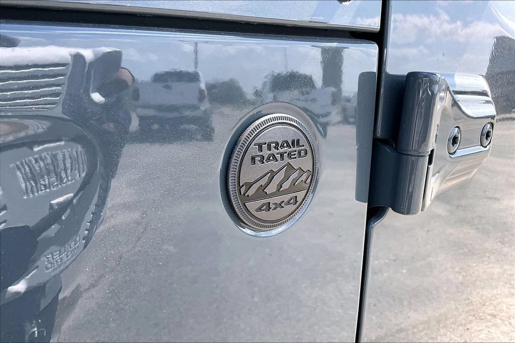 New 2026 Jeep Gladiator Sport AWD/4WD image 19