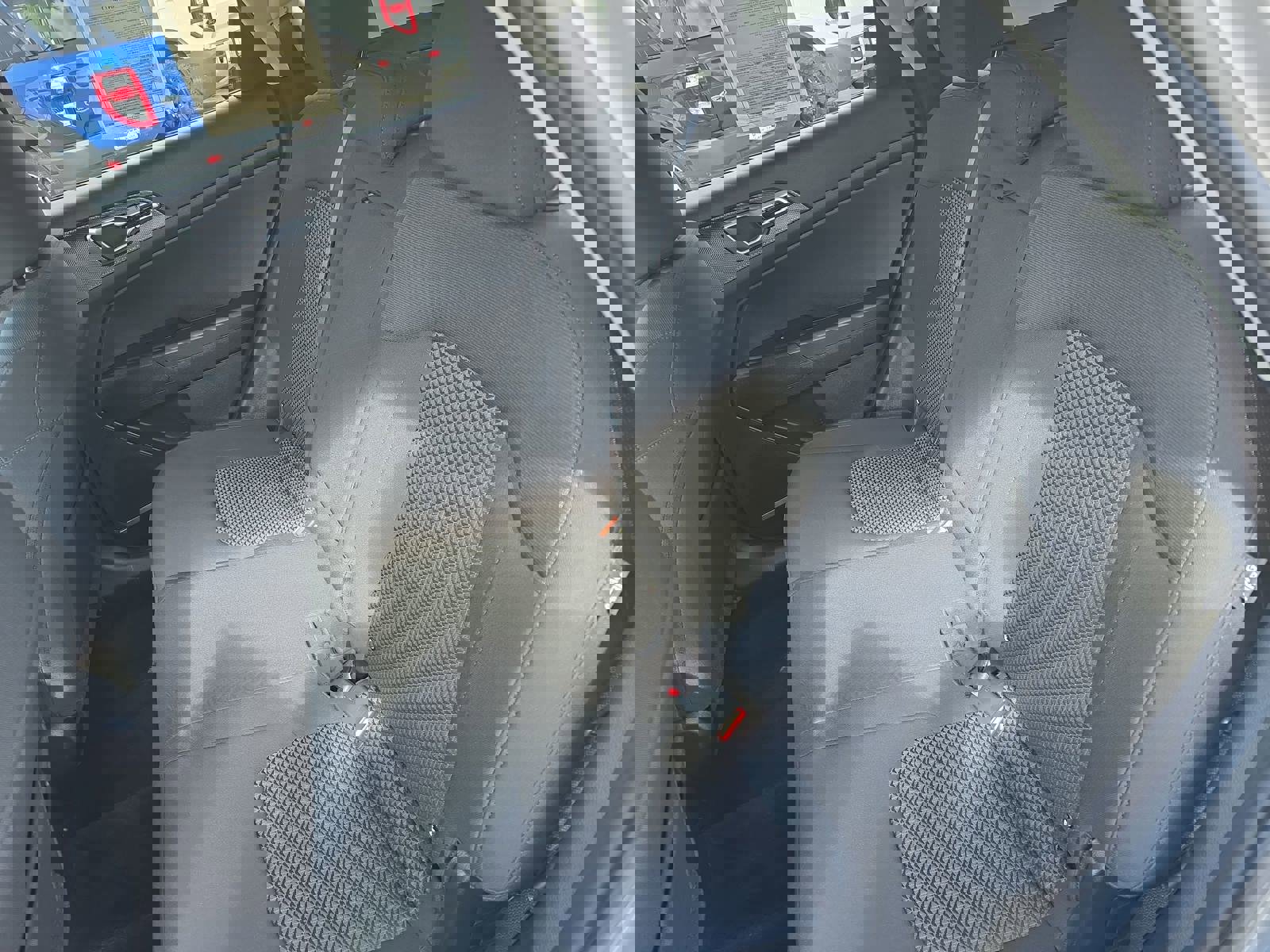 Used 2025 Kia Sportage LX image 15