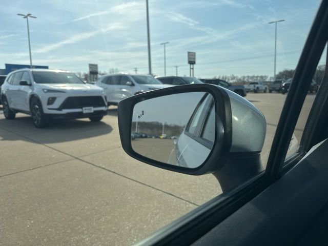 Used 2025 Nissan Versa SV image 52