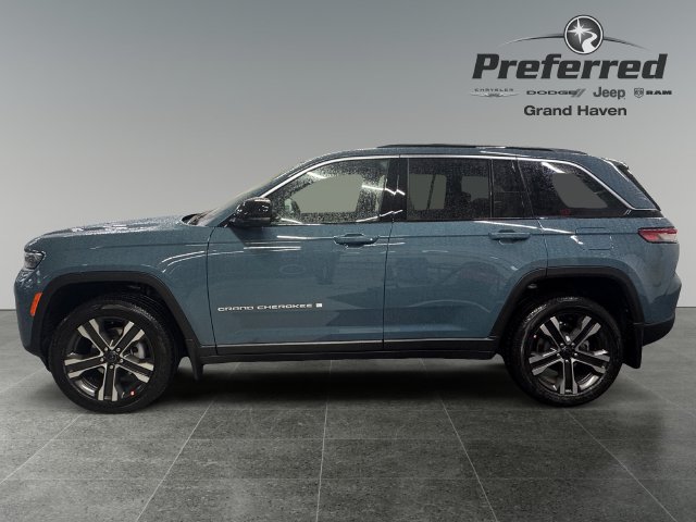 New 2027 Jeep Grand Cherokee Limited AWD/4WD image 11