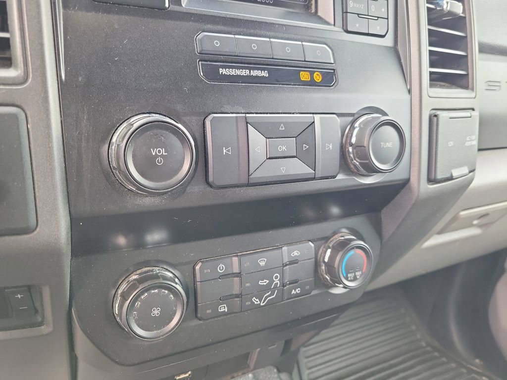 Used 2019 Ford F550 2WD Crew Cab Super Duty w/ Power Equipment Group image 21