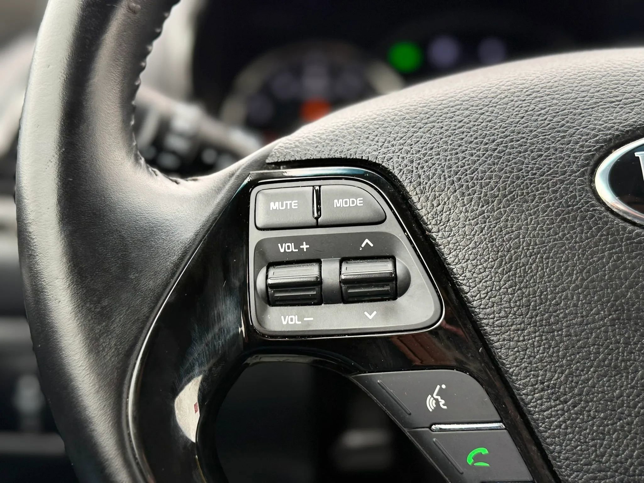 Used 2018 Kia Forte EX FWD image 28